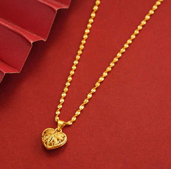 Hollow Sand Gold Heart Necklace – Elegant Women’s Pendant Jewelry