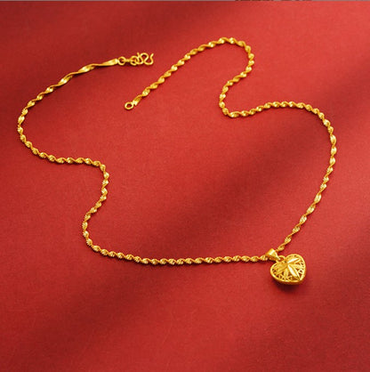 Hollow Sand Gold Heart Necklace – Elegant Women’s Pendant Jewelry