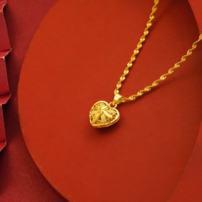 Hollow Sand Gold Heart Necklace – Elegant Women’s Pendant Jewelry